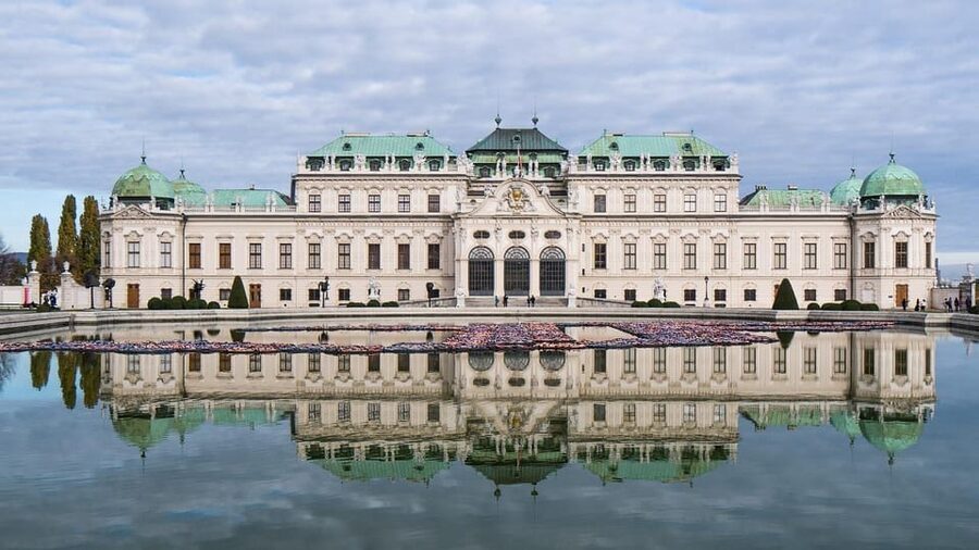 3 hour private tour in Vienna by private car - Prater to the Danube: Donauturm, Old Danube, and modern contrast