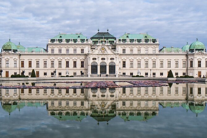 3 hour private tour in Vienna with private car - Key highlights at a glance