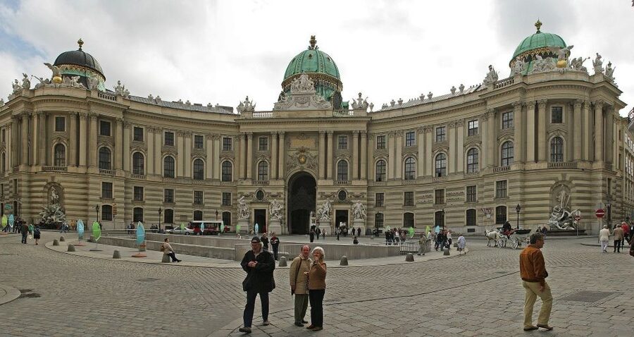 An Introduction to Vienna Walking Tour - The Subway Shift: Why Potsdamer Straße Became the New Pull