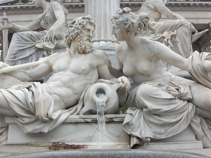 An Introduction to Vienna Walking Tour - Walking the Gallery Mile: Stops Like Esther Schipper and Klosterfelde