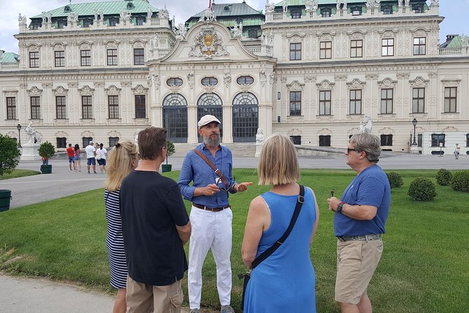 Belvedere Palace and Museum Tour - Upper Belvedere palace: what to notice as you walk