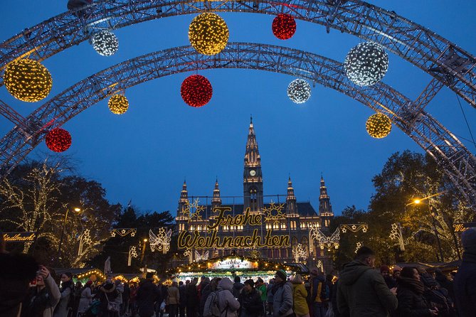 Big Bus Vienna Hop-On Hop-Off Sightseeing Tour - Audio, WiFi, and the app tips that make the route easier