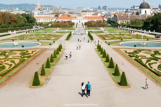 Christmas at Belvedere: 3hr Private Tour of Upper Palace & Market - FAQ