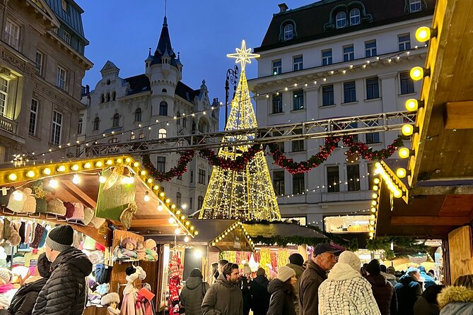 Christmas in Vienna - Private Walking Tour with Glühwein Mug - Rathausplatz Wiener Christkindlmarkt: City Hall Lights and the Heart Tree