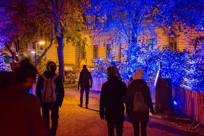 Christmas Market Vienna Tour - Vienna’s Christmas markets, but with a smart walking route