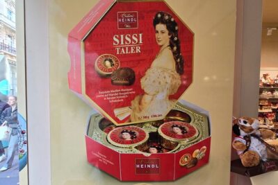 Christmas Markets & Shopping in Vienna