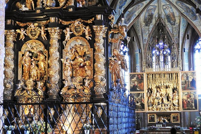 Christmas Markets Tour with St.Gilgen + St.Wolfgang + Hallstatt - The Scenic Salt-Mining Background as You Return Toward Salzburg
