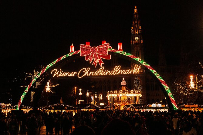 Christmas Walk Vienna : 5 Markets & Old Town in 3h (EN/DE) - Five markets from Mariahilfer Kirche to Stephansplatz