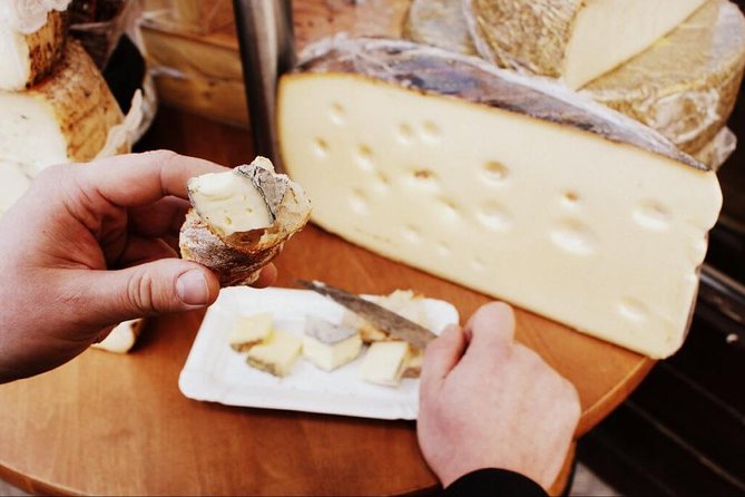 Classic Food Tour of Vienna - Quick hits before you go