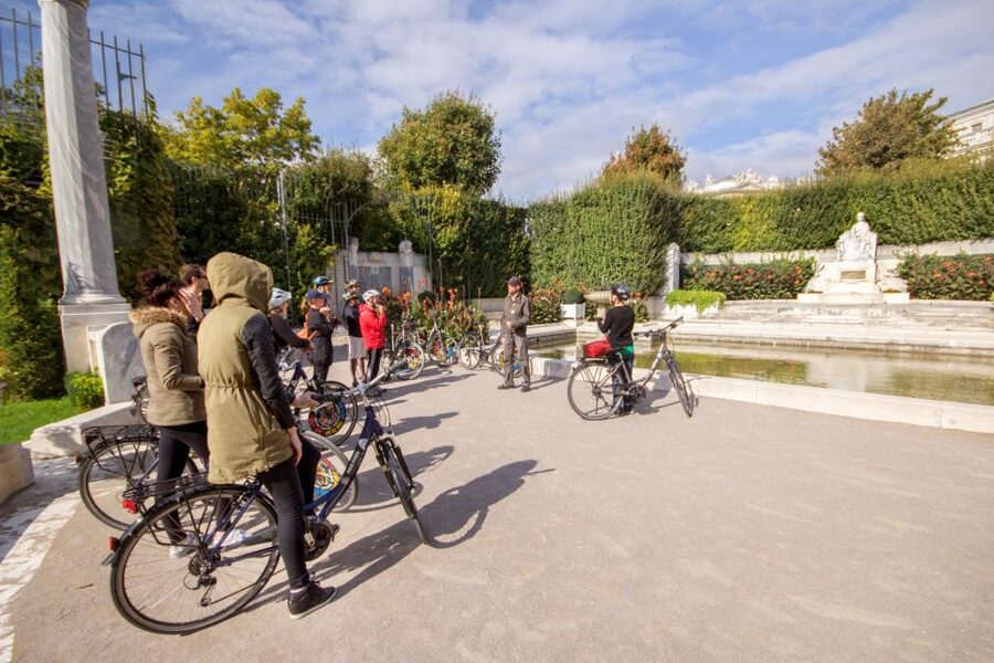 Classic Vienna: 3-Hour Guided Bike Tour - Bicycles, pace, and how to feel confident on the route