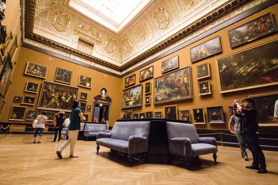Combo Ticket: Kunsthistorisches Museum & Imperial Treasury - Imperial Treasury at the Hofburg: Crowns, Jewels, and Symbols
