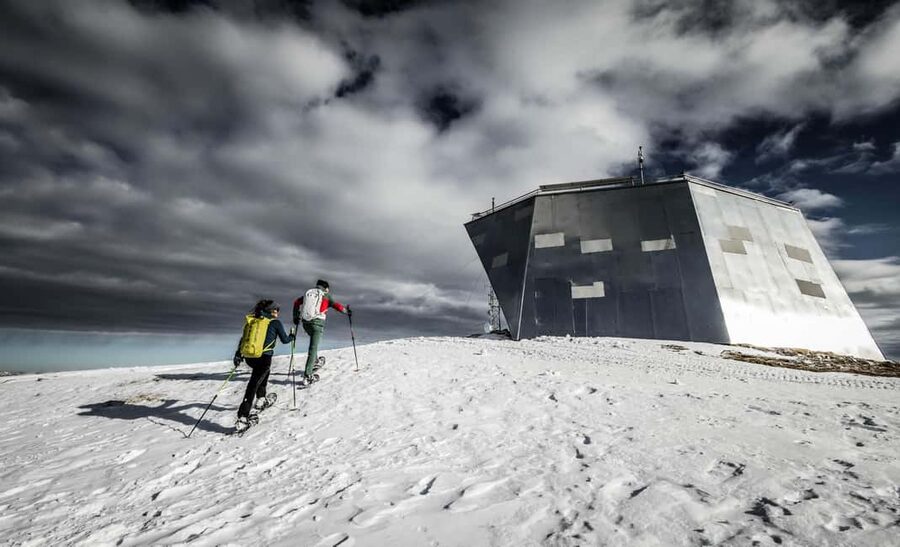 Dachstein Krippenstein: Yeti Snowshoe Ticket - Three marked trails: 5Fingers, World Heritage Spiral, Dachstein Shark