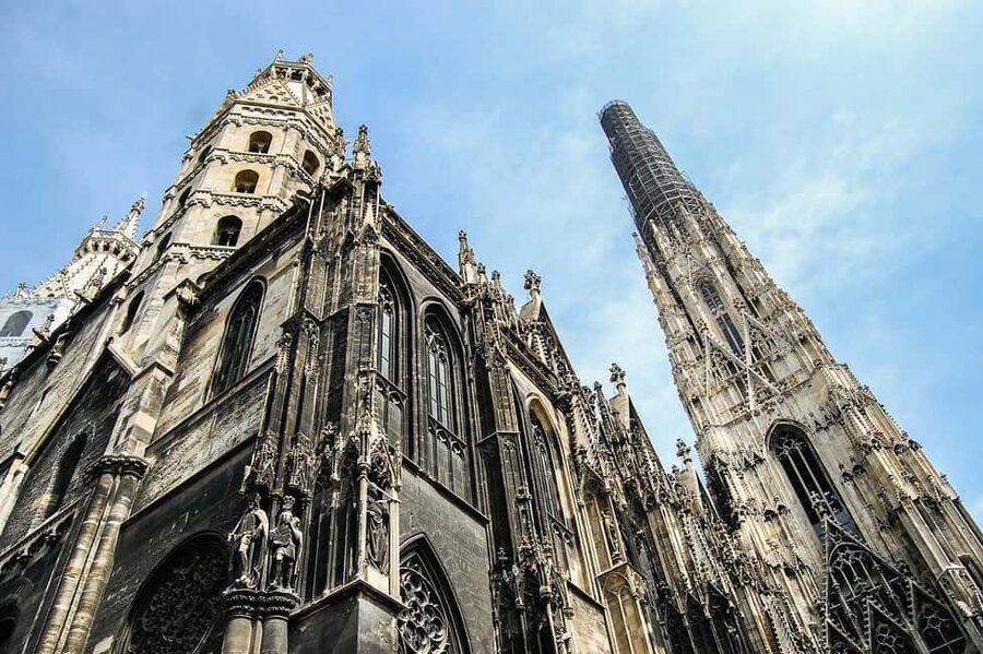 Discover Vienna’s Landmarks in 2 Hours - Guide quality: the big swing factor