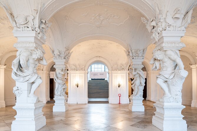 Entry Ticket Upper Belvedere, Klimt's Kiss & Permanent Collection - Practical logistics: what to know about storage and getting around