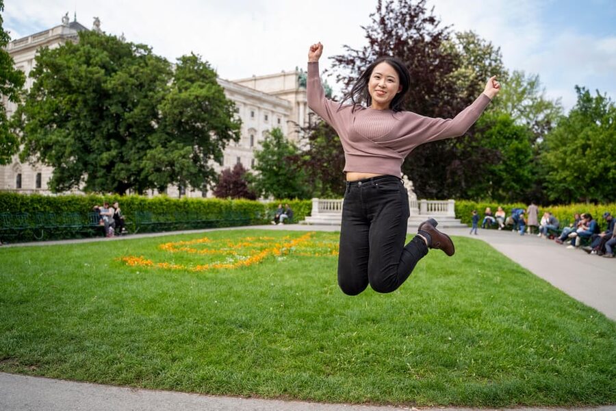Exclusive Vienna Photography Session and City tour - Same-day delivery and how you get to the good edits