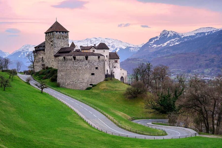 Explore 4 Countries in a Day: Liechtenstein,Austria&Germany - Key things to know before you go