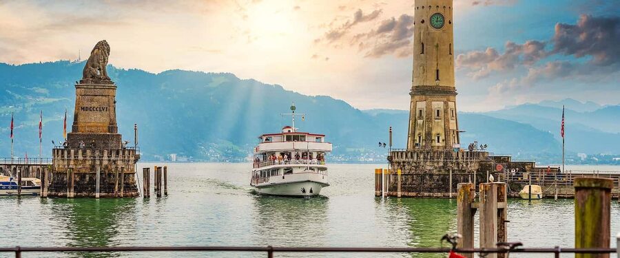 Explore 4 Countries in a Day: Liechtenstein,Austria&Germany - Zurich pickup and the rhythm of the drive