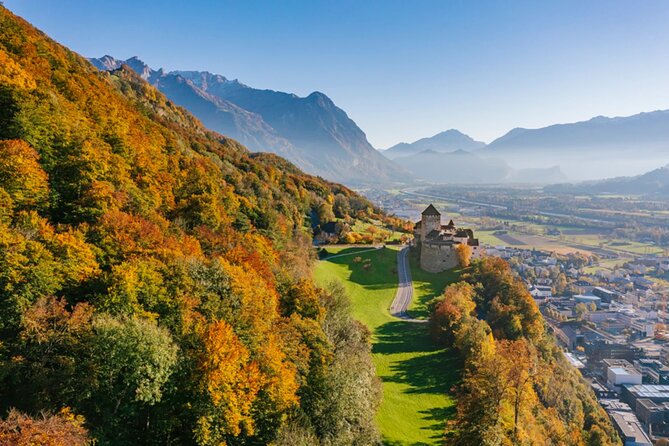 Explore 4 Countries in a Day: Liechtenstein,Austria,Swiss&Germany - Walensee viewpoint: the fast 20-minute break that keeps the day from dragging