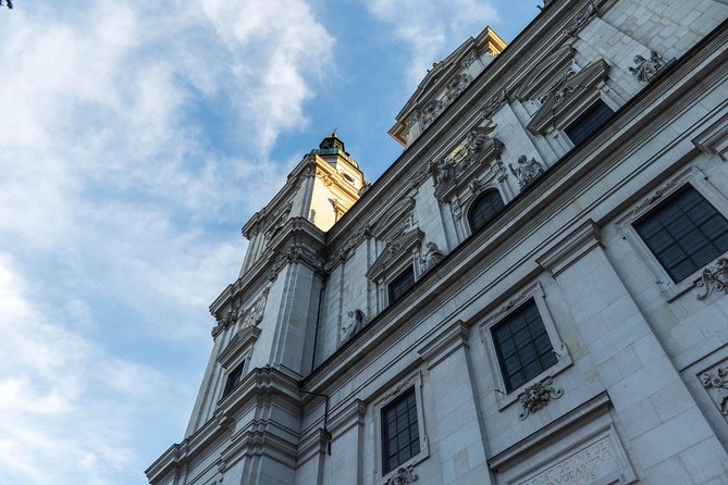 Explore Salzburg in 60 minutes with a Local - Getting oriented fast with a small Salzburg walking tour