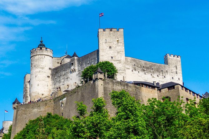 Explore Salzburg in 60 minutes with a Local - The local restaurant and cafe recommendations you can actually use