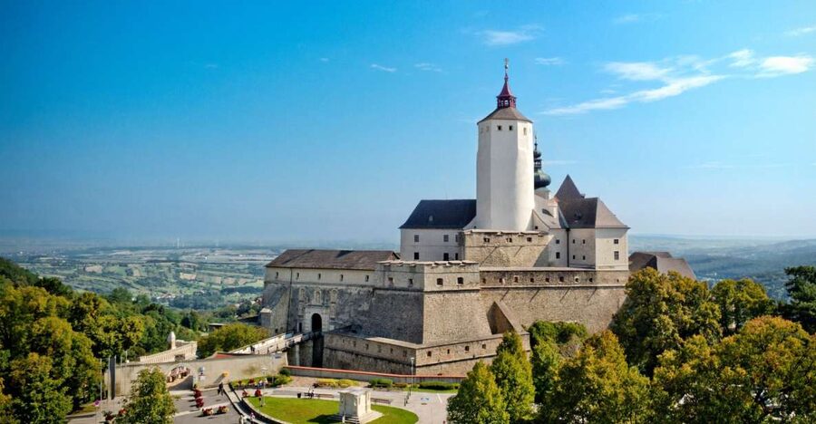 Forchtenstein Castle Admission Ticket & Optional Guided Tour - Starting in the inner courtyard and the secco mural moment