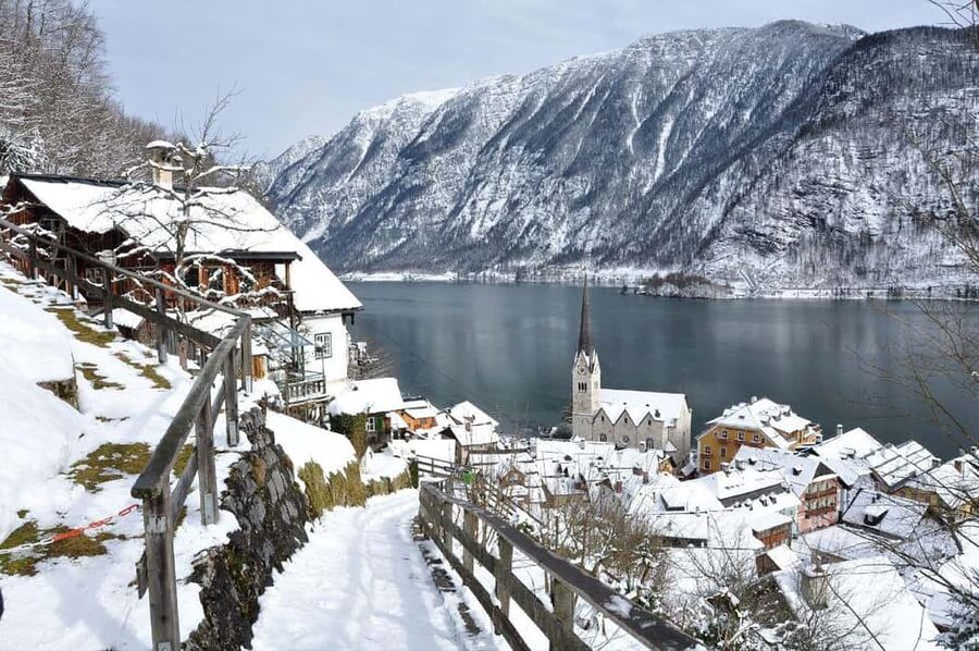 From Bratislava to the Austrian Alps: Hallstatt & Salzburg - Hallstatt: how to use your time for photos, viewpoints, and calm wandering