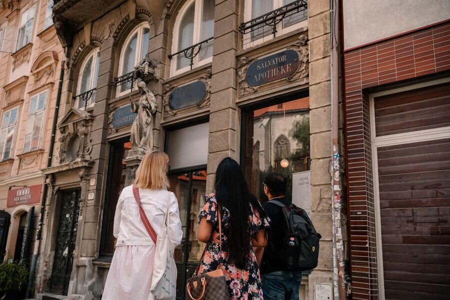 From Vienna: Bratislava Day Trip Like a Local - Key points before you go