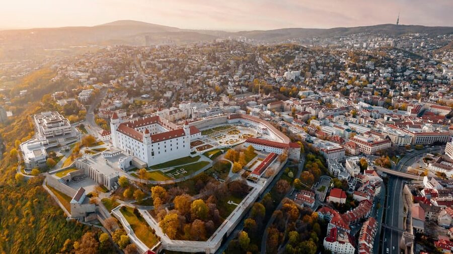 From Vienna: Bratislava with Local Guide, Castle & UFO Views - Pace, group size, and what the day feels like overall