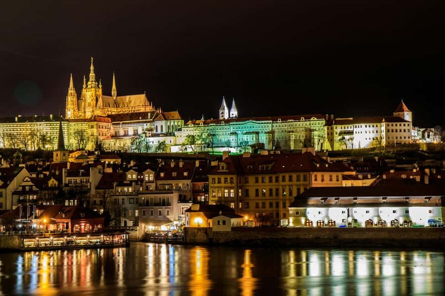 From Vienna: Day Trip to Prague and Brno with Transfer - Key things I would plan around