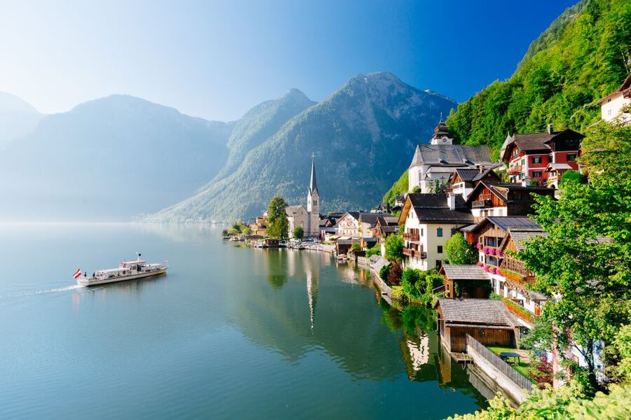From Vienna: Full Day Trip to Hallstatt and Salzkammergut - The long Vienna to Hallstatt drive, and how to handle it