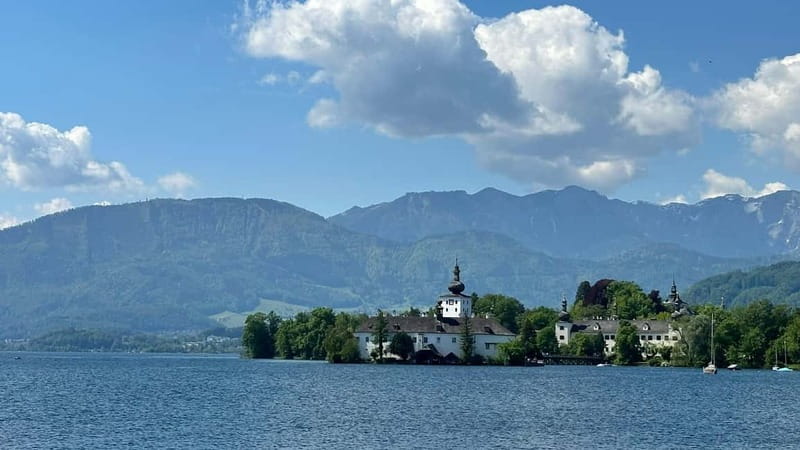 From Vienna: Gmunden, Hallstatt, Salzkammergut Day Tour - What the van ride back to Vienna feels like