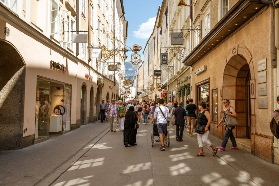 From Vienna: Guided Day Trip to Salzburg - Guided UNESCO Old Town walking tour: where the story clicks
