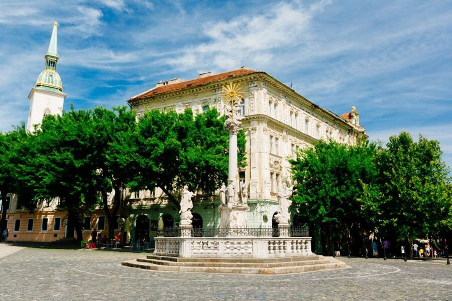 From Vienna: Guided Tour to Bratislava with Speed Boat Ride - What You’ll Actually Get From This Vienna to Bratislava Day Trip