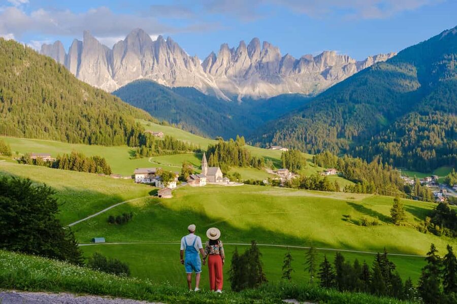 From Vienna: Mountains, Hallsttat & Salzburg Guided Day Tour - Dachstein Mountains and Glaciers: The Dramatic Alpine Payoff