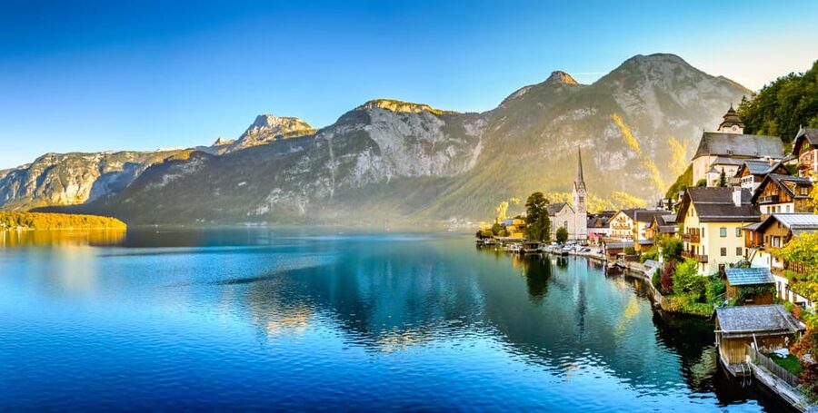 From Vienna: Private Hallstatt Day Tour - Vienna pickup to the alpine drive, how the day is paced