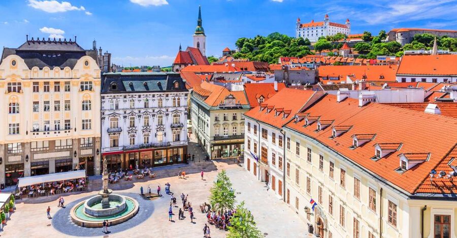 From Vienna: Roundtrip Bus to Bratislava with Walking Tour - Vienna to Bratislava in One Day, and why that’s the sweet spot