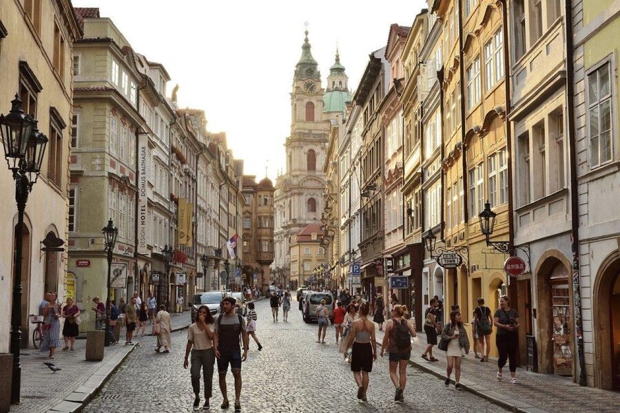 Full-Day Private Tour to Prague from Vienna - Kafka’s birthplace stop: the quick detour that adds personality