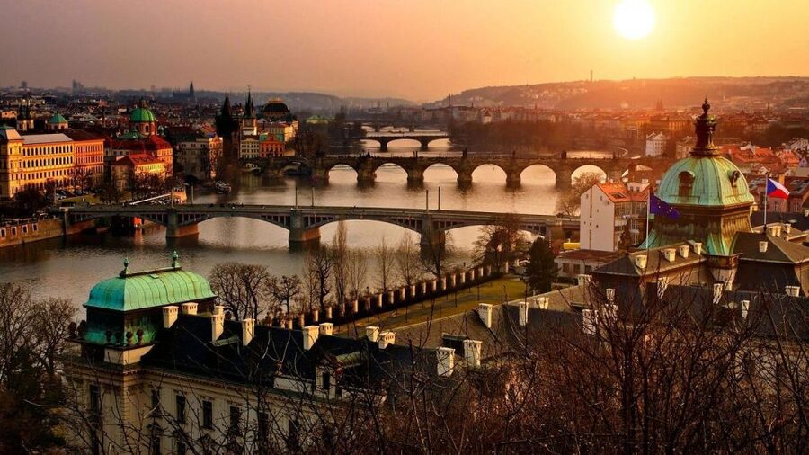 Full-Day Private Tour to Prague from Vienna - Staroměstské náměstí free time: where you slow down for real