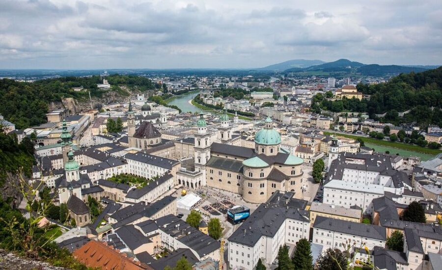 Full-Day Private Trip from Vienna to Salzburg - Vienna Hotel Pickup And The Easy Drive To Salzburg