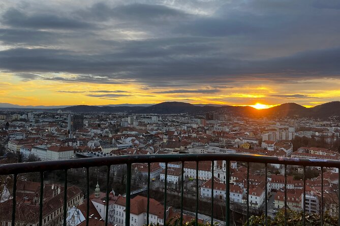 Graz Funicular Ride and Schlossberg Picnic Experience - The Schlossberg Picnic: Local Food, Drinks, and Real Photo Timing