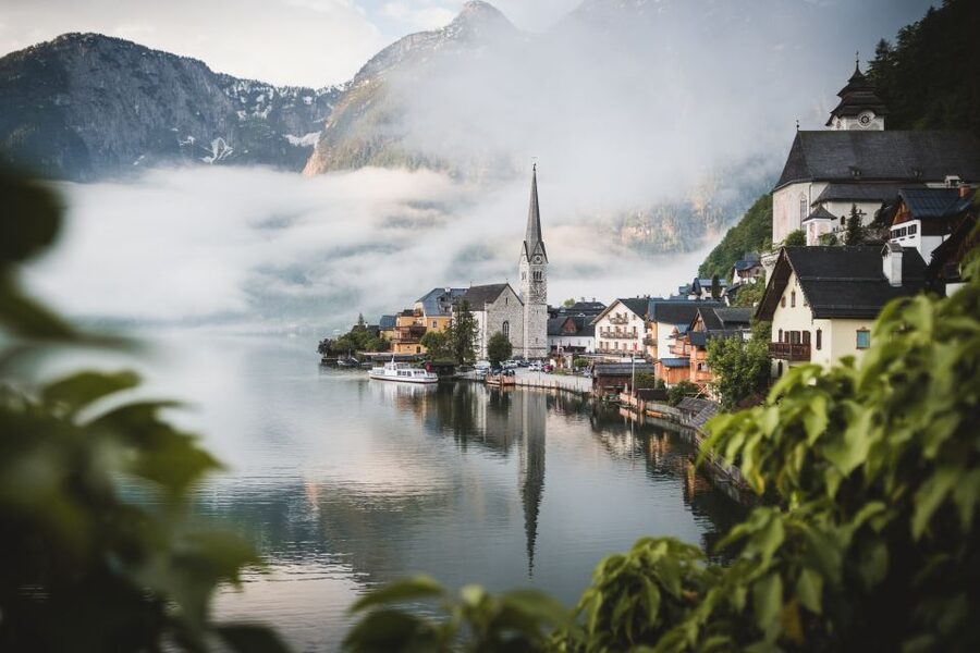 Hallstatt: 2-Hour Guided Walking Tour with Photographer - Maria am Berg (Pfarrkirche Mariä Himmelfahrt): church stop, with useful context