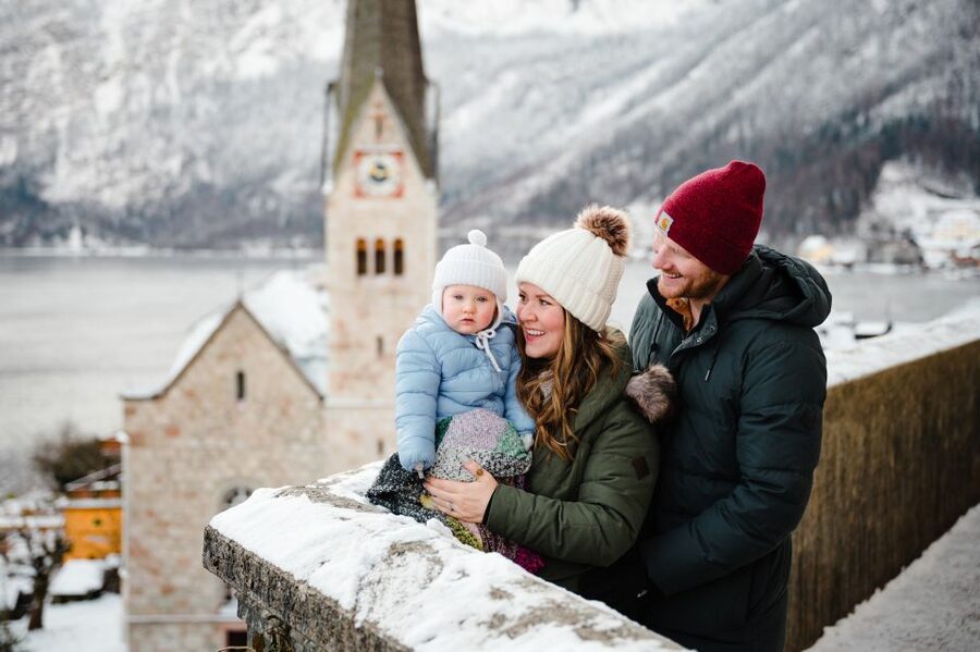 Hallstatt: 2-Hour Guided Walking Tour with Photographer - Badeinsel: your first “postcard” photos on the man-made island