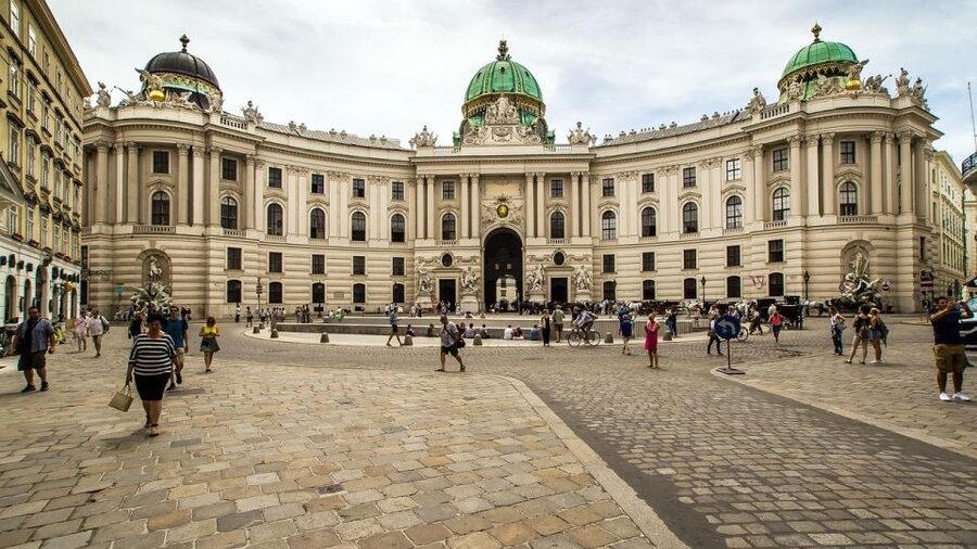 Hofburg, Sisi Museum and Imperial Apartments Private Tour - Sisi Museum in the Hofburg, where the story leads the eye
