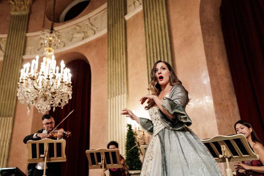 Imperial Gala Concert at Palais Auersperg - Ballet and ballroom culture: why the staging affects your experience