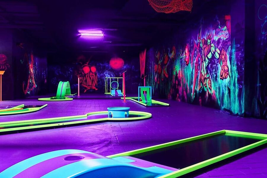 Innsbruck: 3D Mini Golf with Dazzling Light Effects - Practical tips before you go