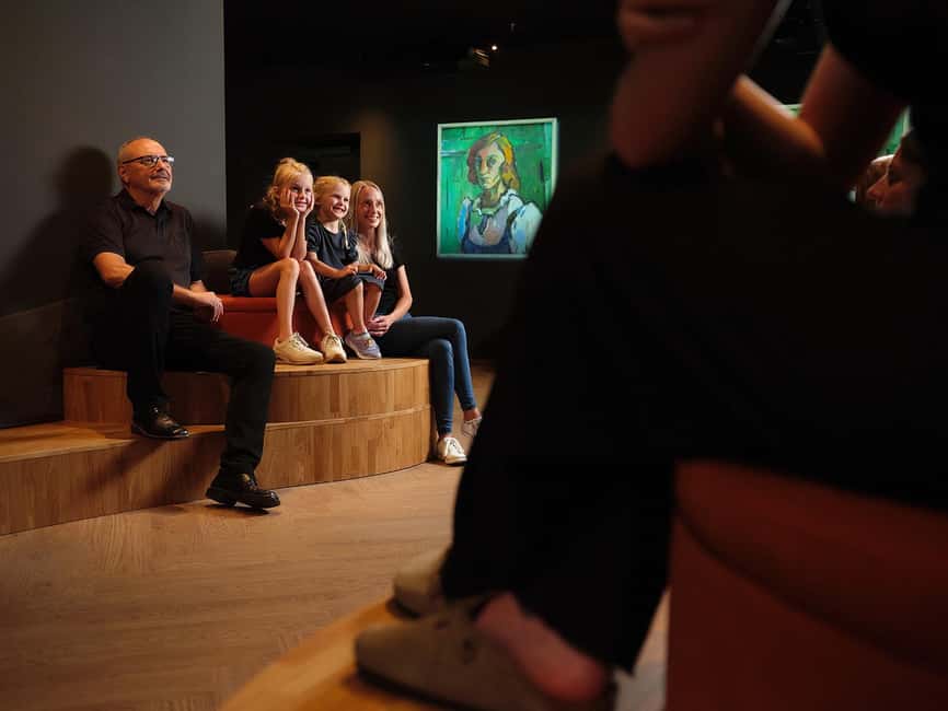 Innsbruck: EXPERIENCE TIROL - Immersive Show Ticket - Wheelchair accessibility and suitability for kids