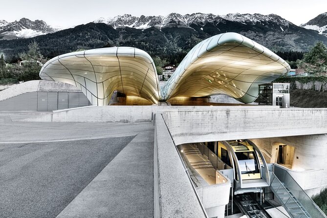 Innsbruck: Hungerburg Funicular Roundtrip Ticket - The 8-minute climb to Hungerburg: what the ride feels like