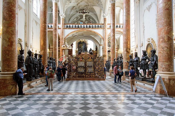 Innsbruck Old town walking tour - The Old Town stretch: where the walking becomes part of the sightseeing