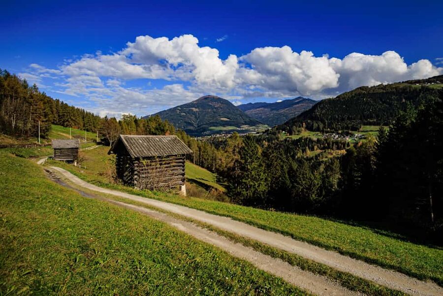 Innsbruck: Panoramic hike over the Telfer Wiesen - What to pack for a comfortable 6-hour day above Innsbruck