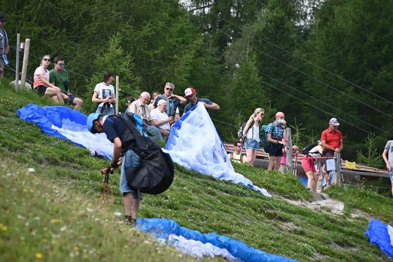 Innsbruck: Paragliding Adventure - Innsbruck paragliding from Neustift’s Elfer: the feeling you came for